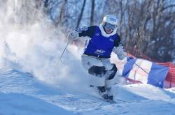 开云体育登录-加拿大滑雪选手夺冠，实现历史性突破