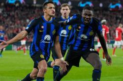 开云下载-国际米兰客场惨败，遭遇连续失利