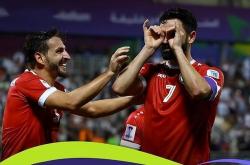 开云体育下载-拉科鲁尼亚球队在比赛中展现出坚韧和毅力