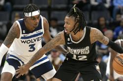 开云官网-骑士惊险胜森林狼，勒布朗连续两战砍30+