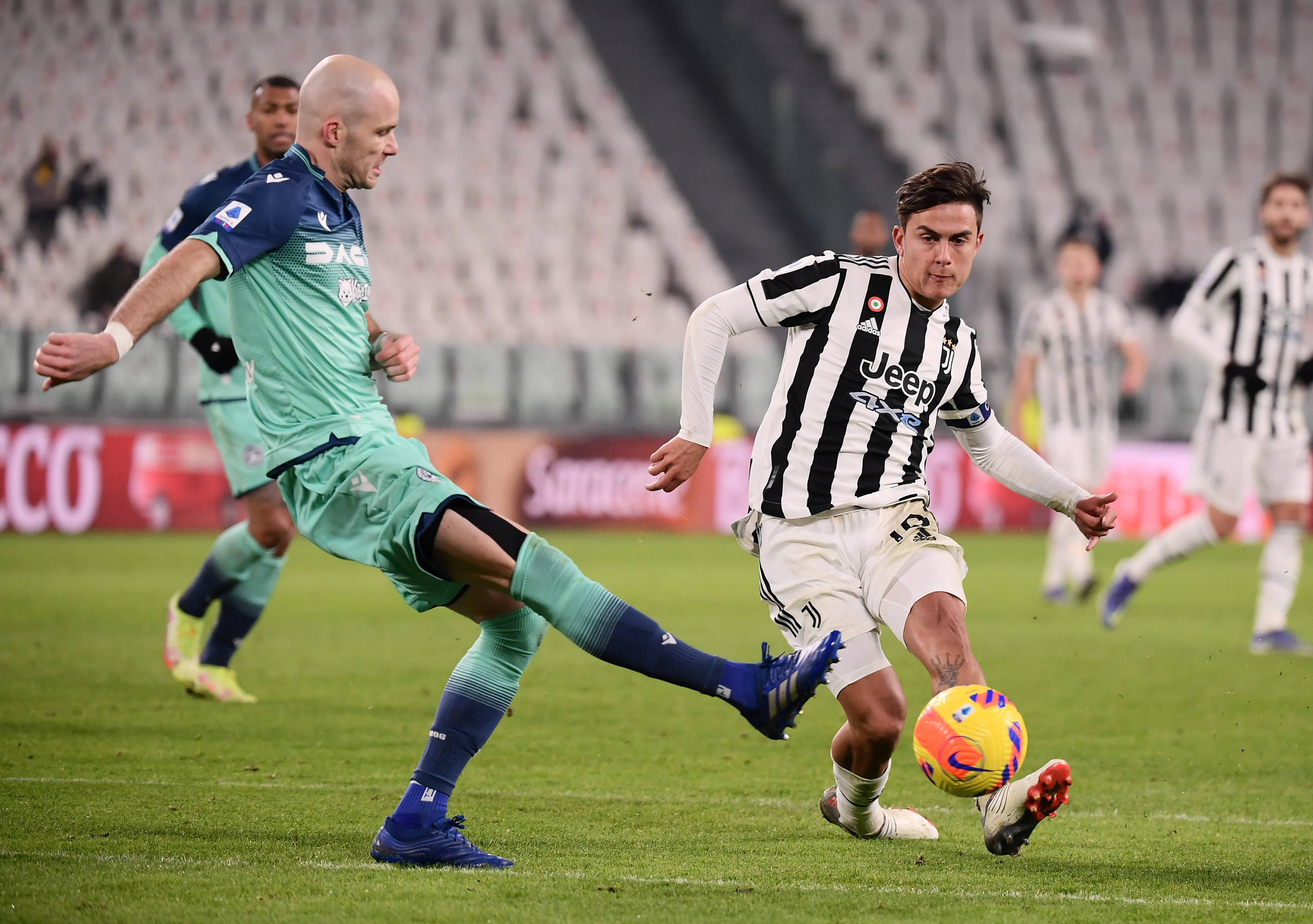 意甲球迷狂欢欢庆，场面火爆