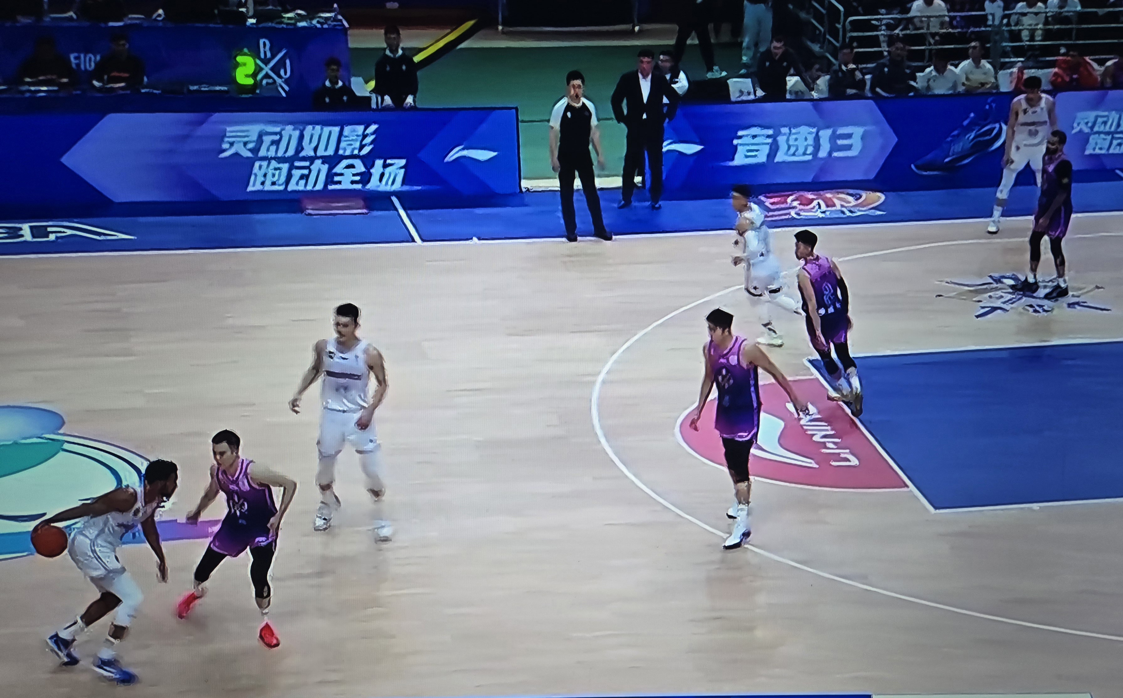 关于北京控股主场险胜，展现艰苦拼搏的信息