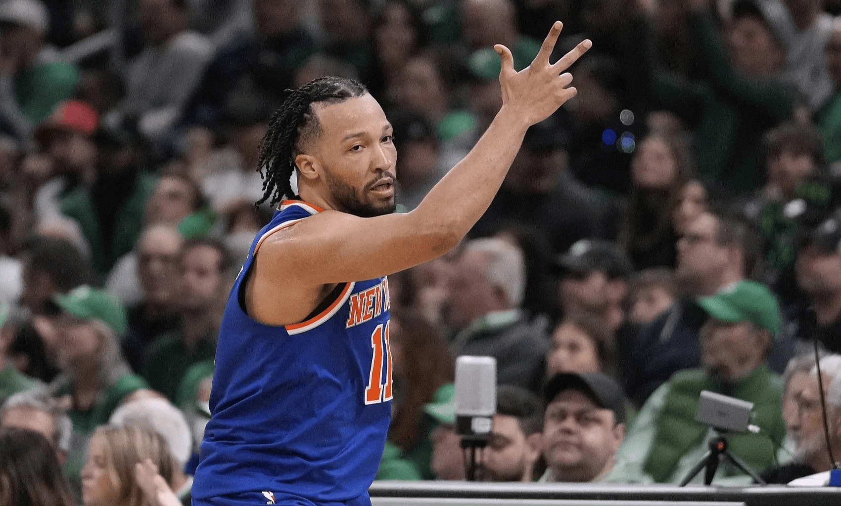 凯尔特人主场大胜尼克斯，实现逆袭的简单介绍