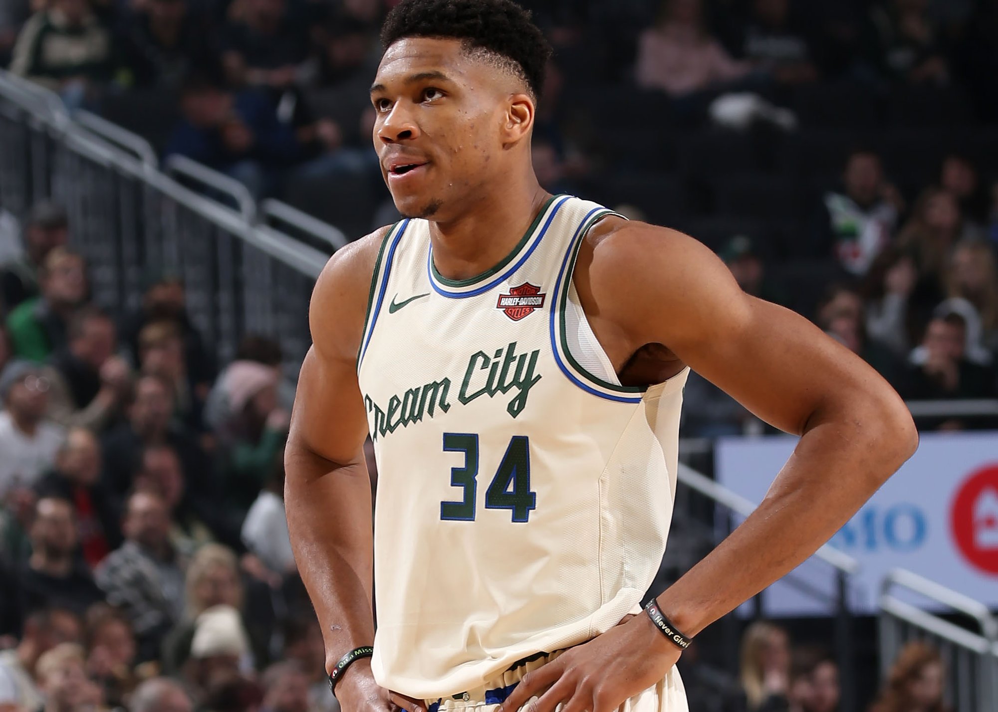 雄鹿取得七连胜,稳坐东部第二的简单介绍 雄鹿取得七连胜,稳坐东部第二的简单介绍