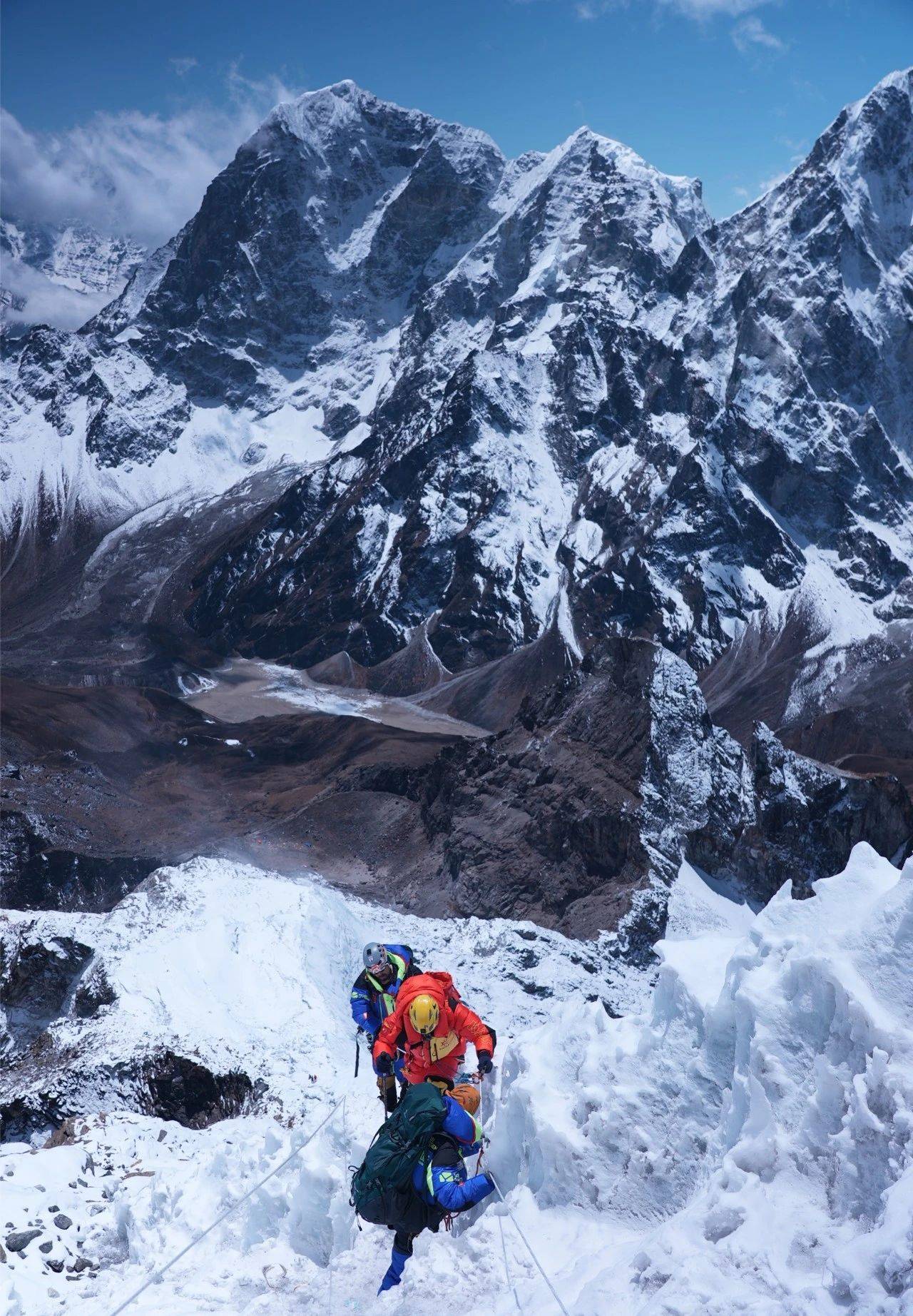 印度运动员意志坚定,跻身前茅 印度运动员意志坚定,跻身前茅