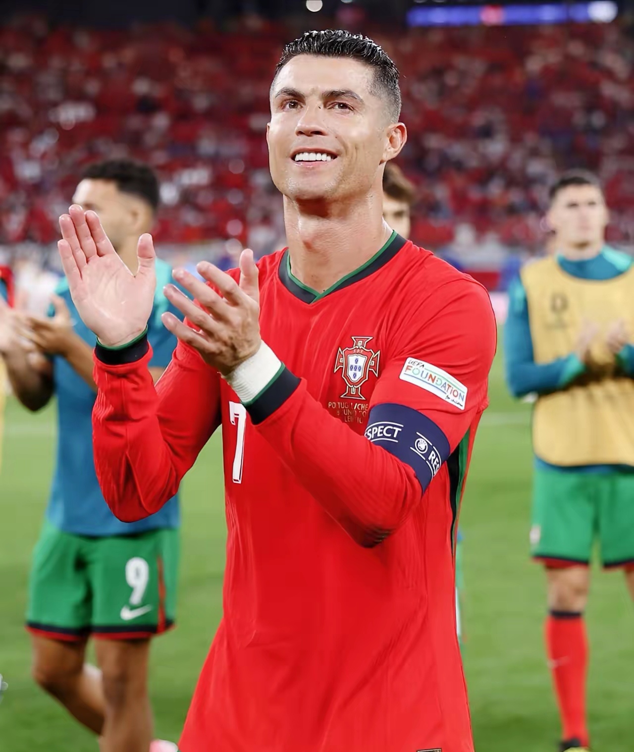 包含葡萄牙队计划与捷克踢一场友谊赛为世界杯预热的词条 包含葡萄牙队计划与捷克踢一场友谊赛为世界杯预热的词条