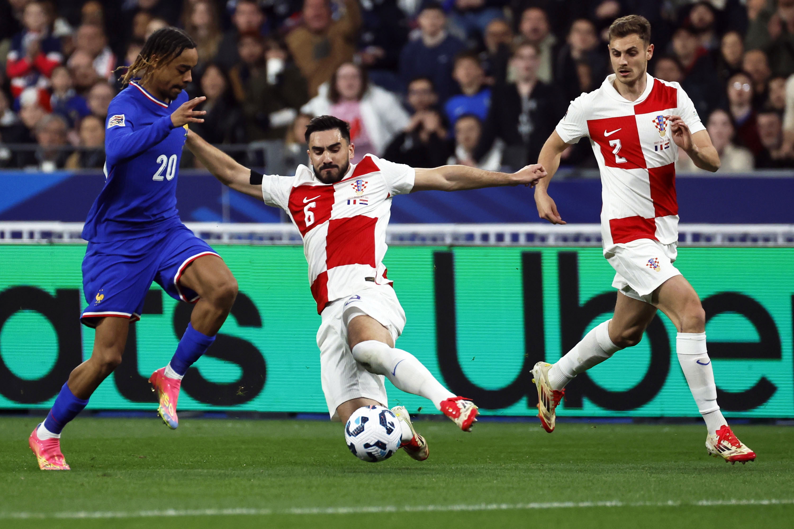 包含欧国联半决赛激战上演,奥地利队灰飞烟灭的词条 包含欧国联半决赛激战上演,奥地利队灰飞烟灭的词条