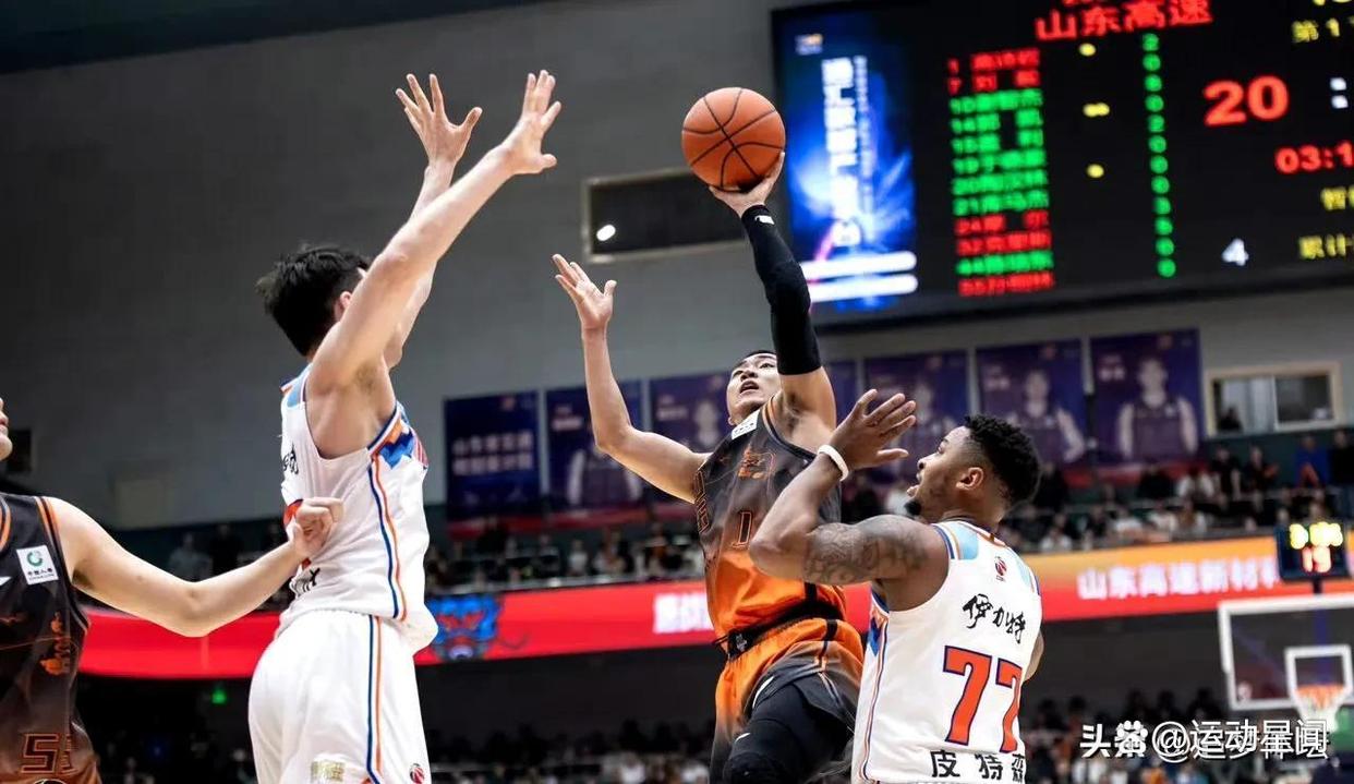 CBA球队冲刺夺冠,实力碾压对手 CBA球队冲刺夺冠,实力碾压对手