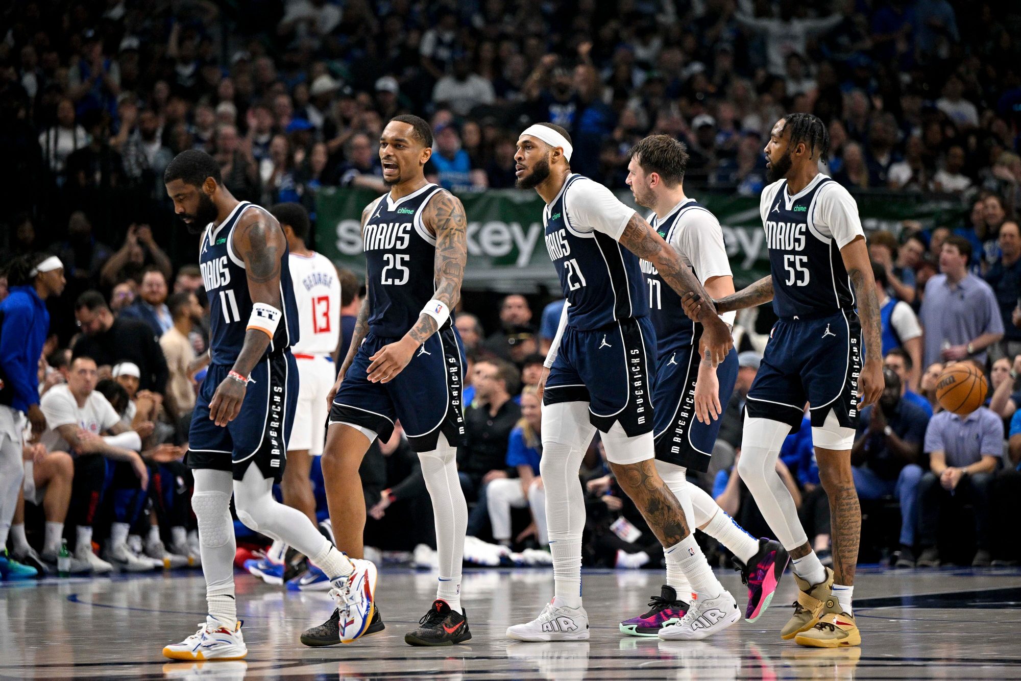 独行侠力克篮网,结束两连败 独行侠力克篮网,结束两连败