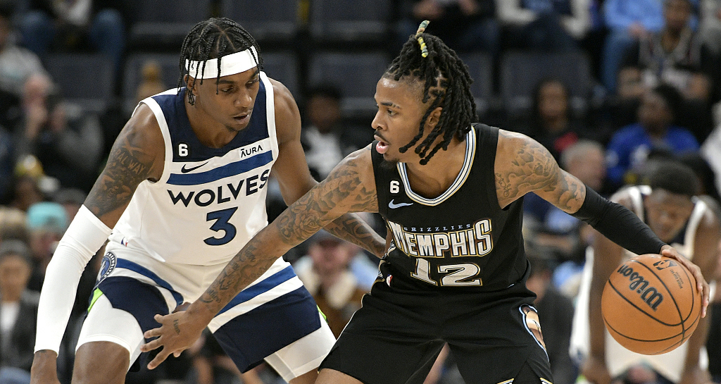 骑士惊险胜森林狼,勒布朗连续两战砍30+ 骑士惊险胜森林狼,勒布朗连续两战砍30+