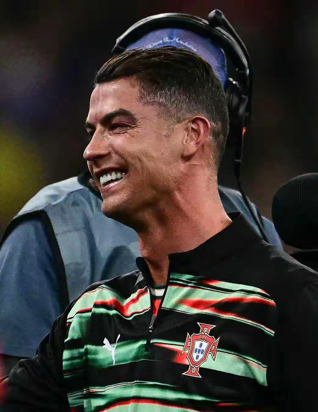 葡萄牙足球明星亮相亚洲国际足球赛,震撼各界 葡萄牙足球明星亮相亚洲国际足球赛,震撼各界