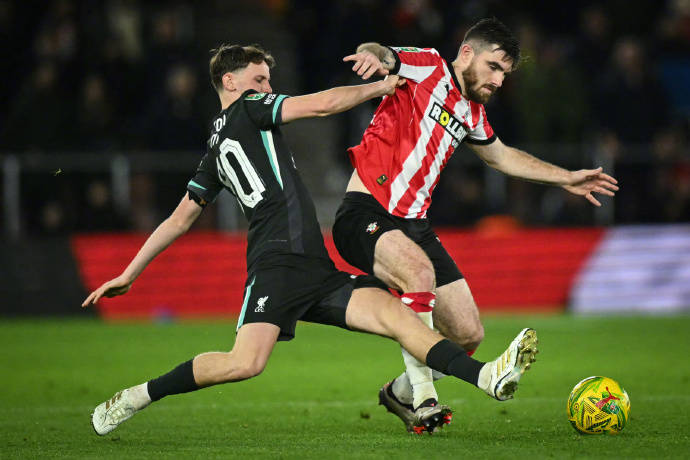 关于拜仁慕尼黑击败门兴格拉德巴赫,跻身德甲榜首位置的信息 关于拜仁慕尼黑击败门兴格拉德巴赫,跻身德甲榜首位置的信息