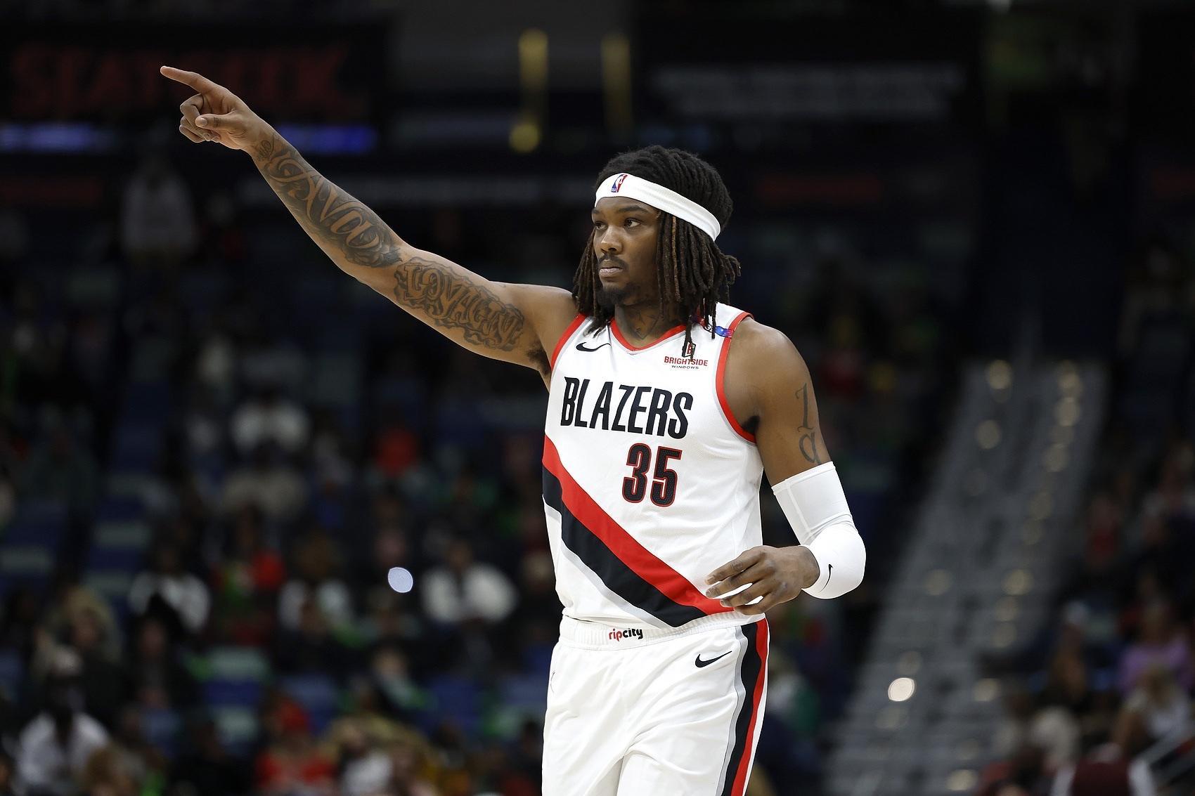 灰熊主场擒开拓者,保持不败之身 灰熊主场擒开拓者,保持不败之身