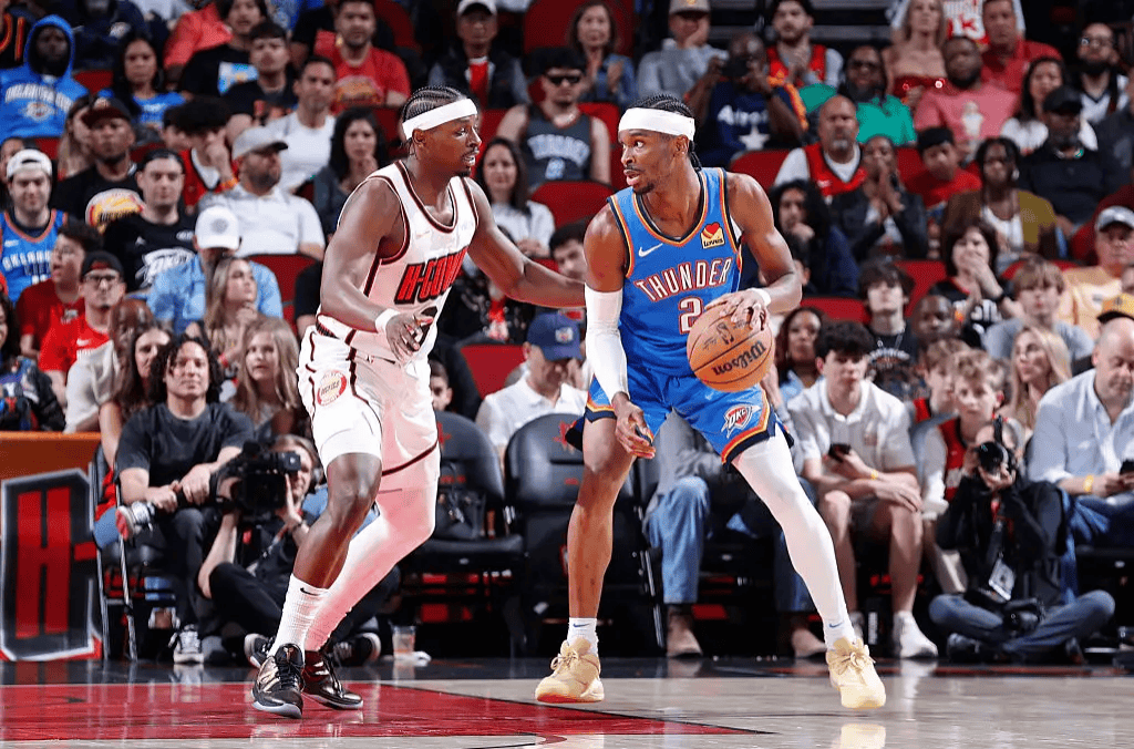 包含黄蜂击败公牛,拉塞尔表现抢眼的词条 包含黄蜂击败公牛,拉塞尔表现抢眼的词条